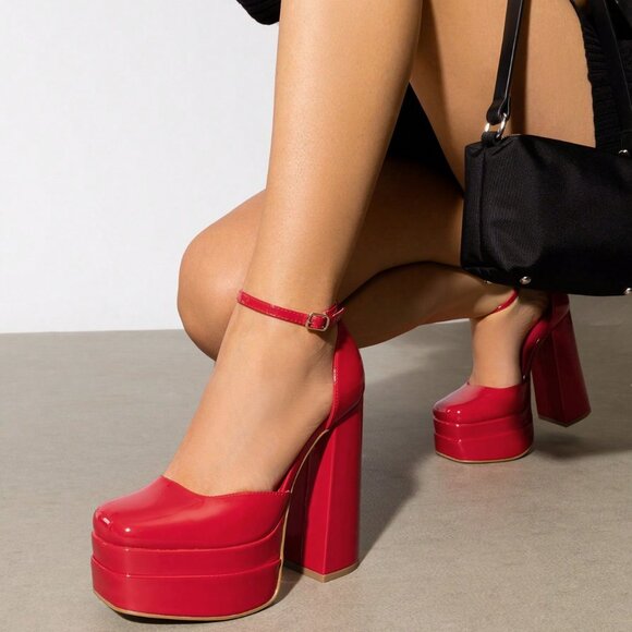 Red Fashionable Women's High Block platform Heels - Picture 3 of 9